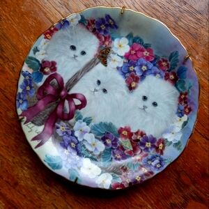 Lily Chang "Hearts Of Gold" Floral Kittens Decorative Collectible Plate!!!!